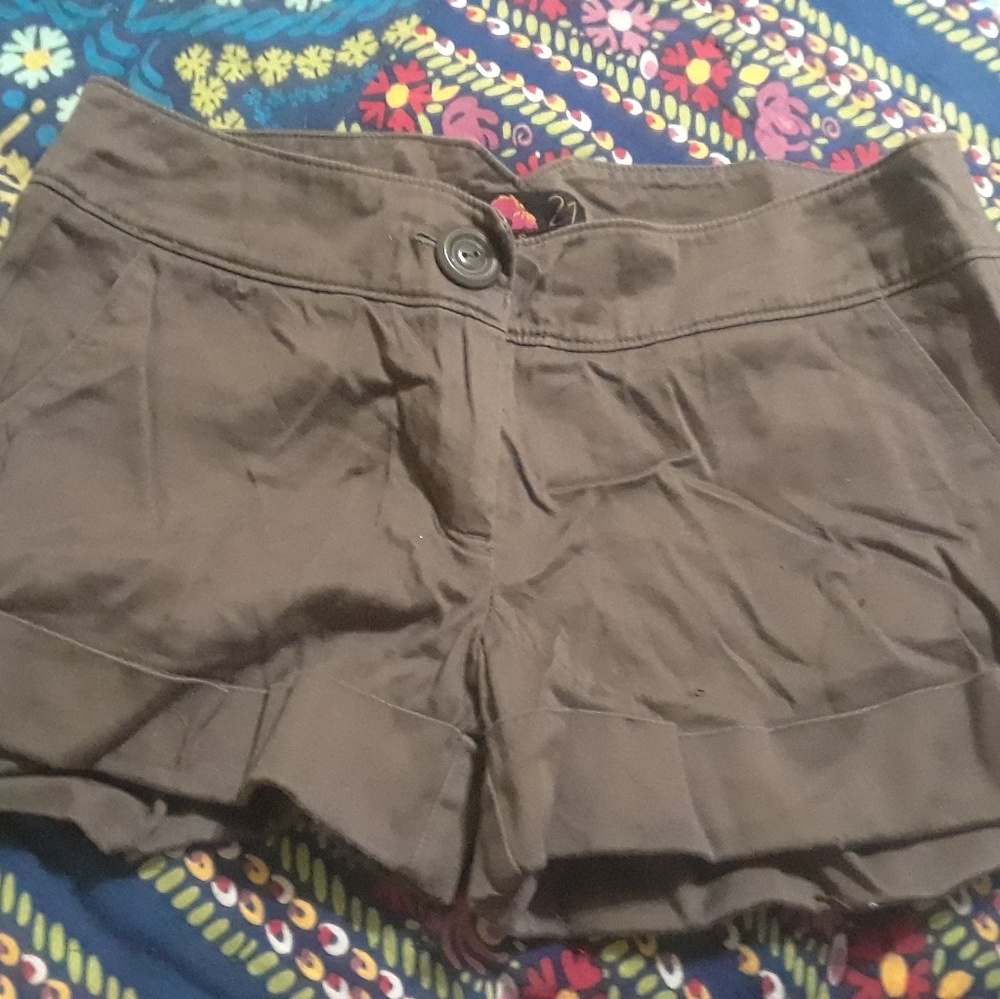 Forever 21 Olive green shorts sz S